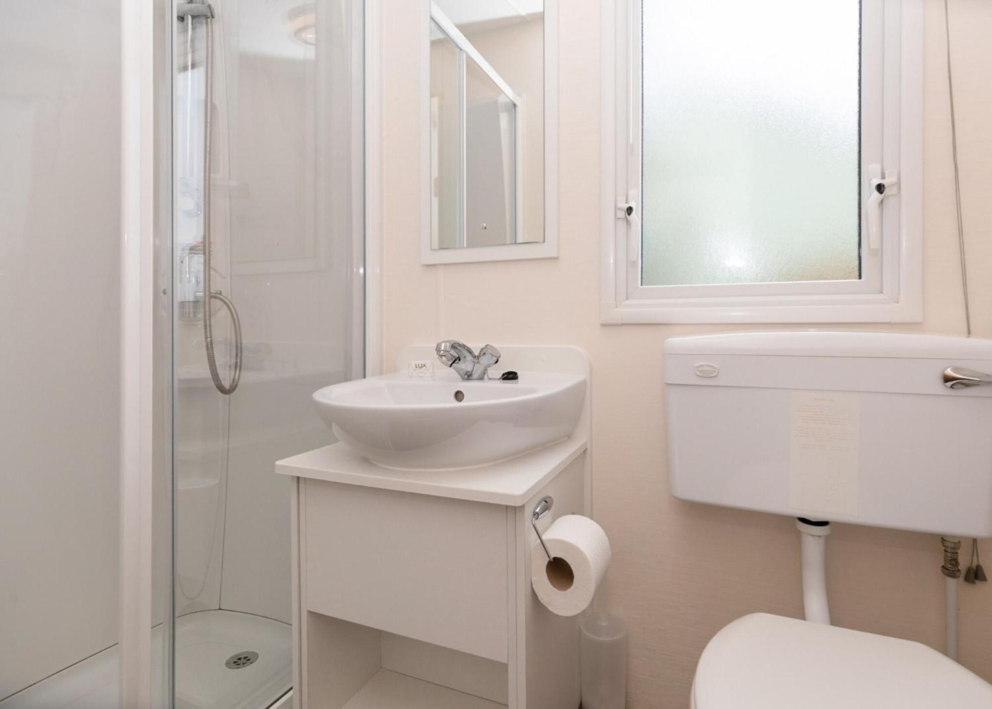 Noble Court Holiday Park Narberth Phòng bức ảnh